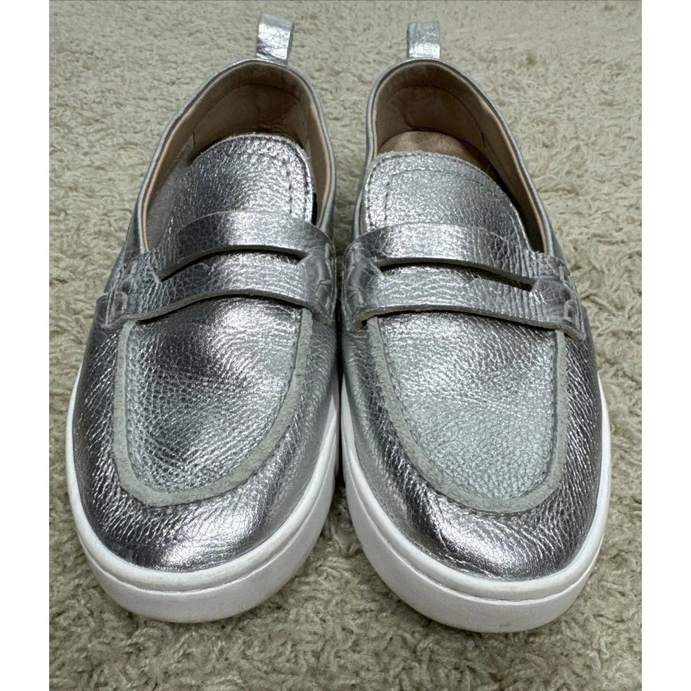 Vionic Uptown Silver Metallic Leather Slip On Comfort Loafers Women's 7M Bling